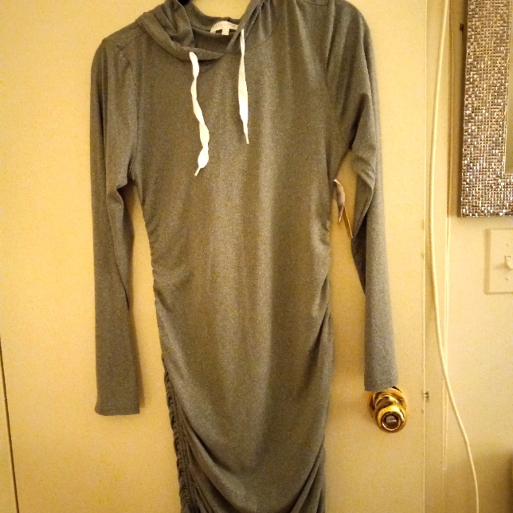 💄Grey hooded leisure dress.